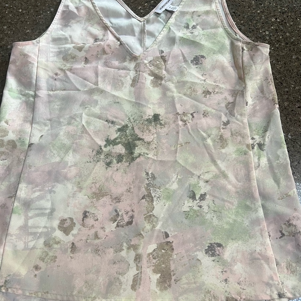 Nordstrom Abstract Pastel V Neck Tank Top Size XS Layer Lagenlook Career